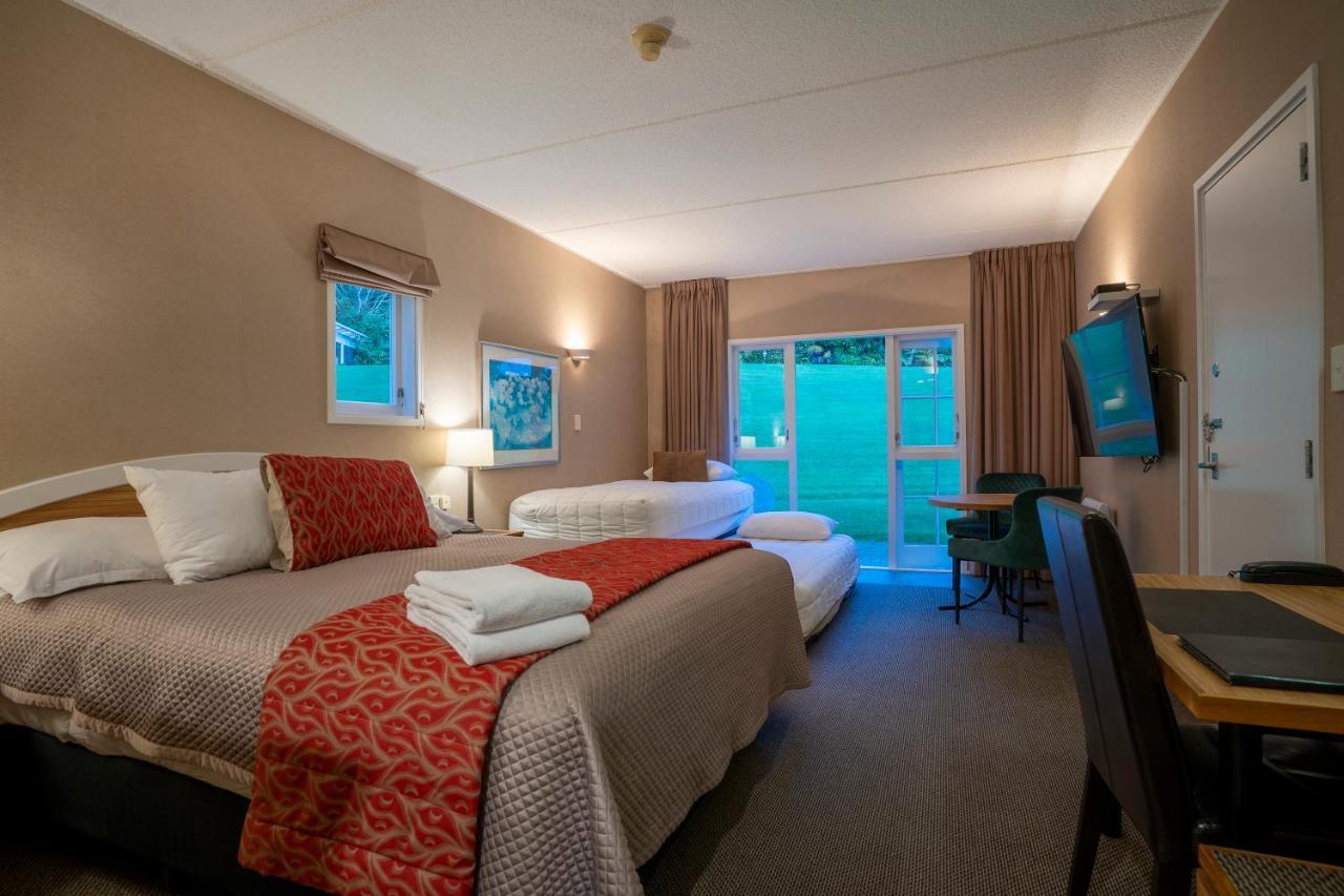 Wallaceville Motor Lodge Upper Hutt Dış mekan fotoğraf