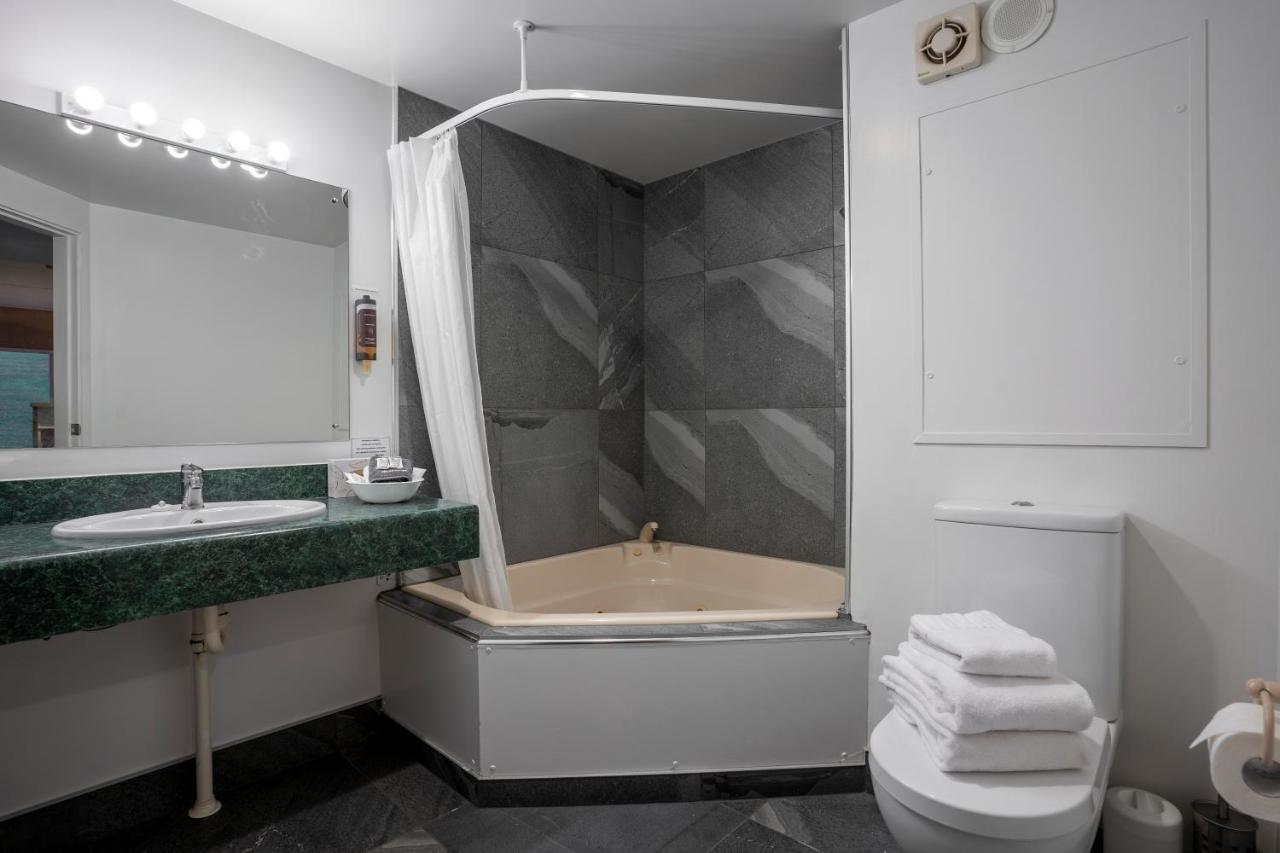 Wallaceville Motor Lodge Upper Hutt Dış mekan fotoğraf