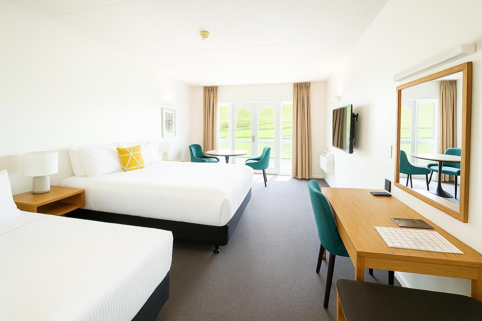 Wallaceville Motor Lodge Upper Hutt Dış mekan fotoğraf