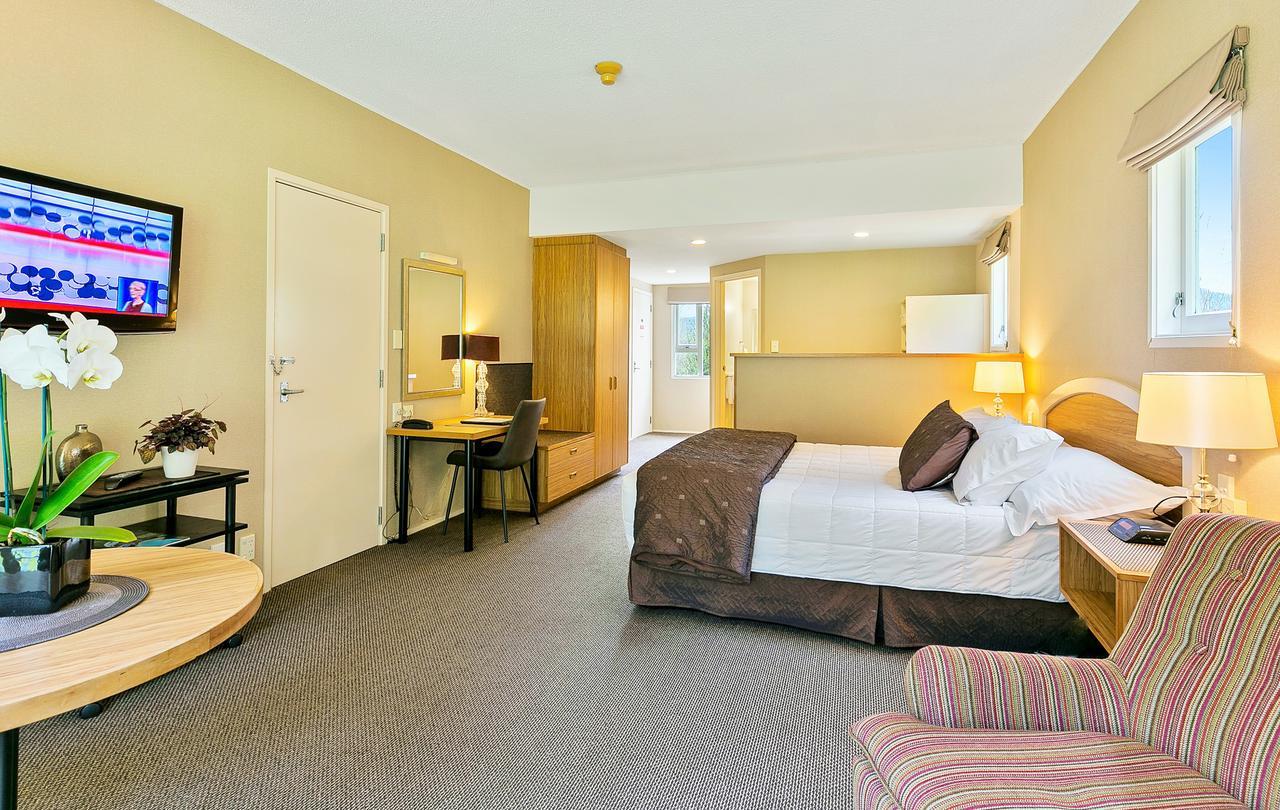 Wallaceville Motor Lodge Upper Hutt Dış mekan fotoğraf