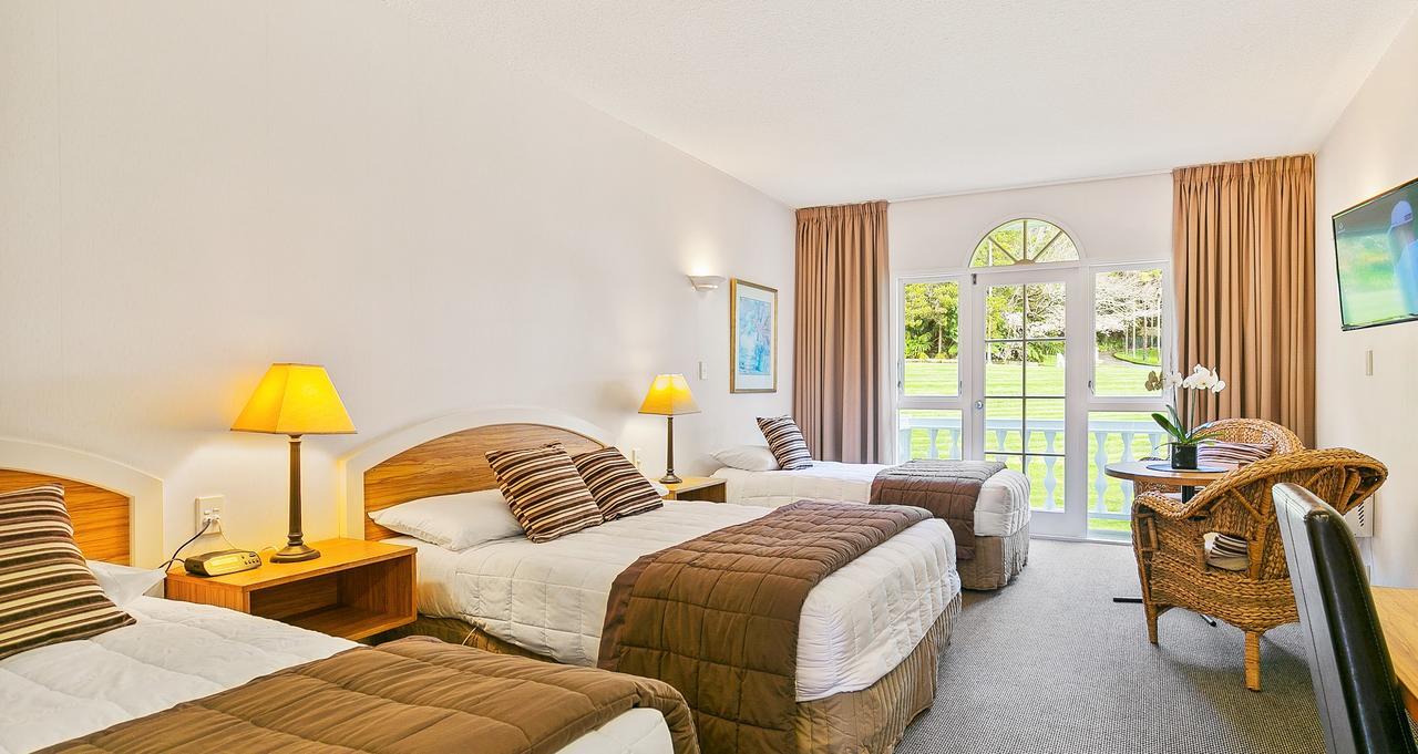 Wallaceville Motor Lodge Upper Hutt Dış mekan fotoğraf