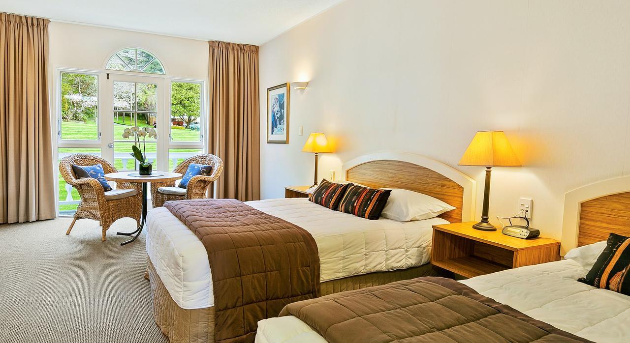 Wallaceville Motor Lodge Upper Hutt Dış mekan fotoğraf