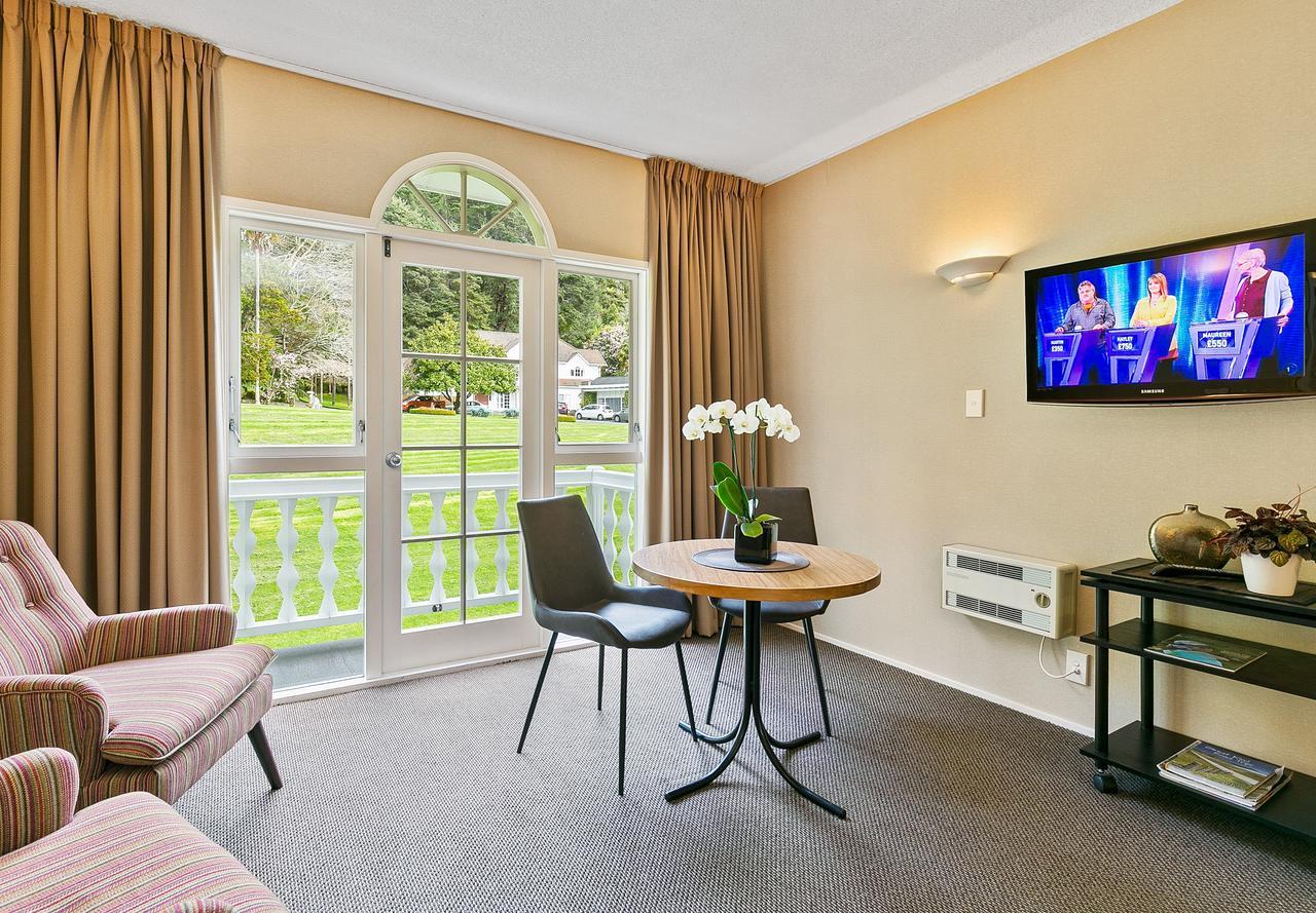 Wallaceville Motor Lodge Upper Hutt Dış mekan fotoğraf